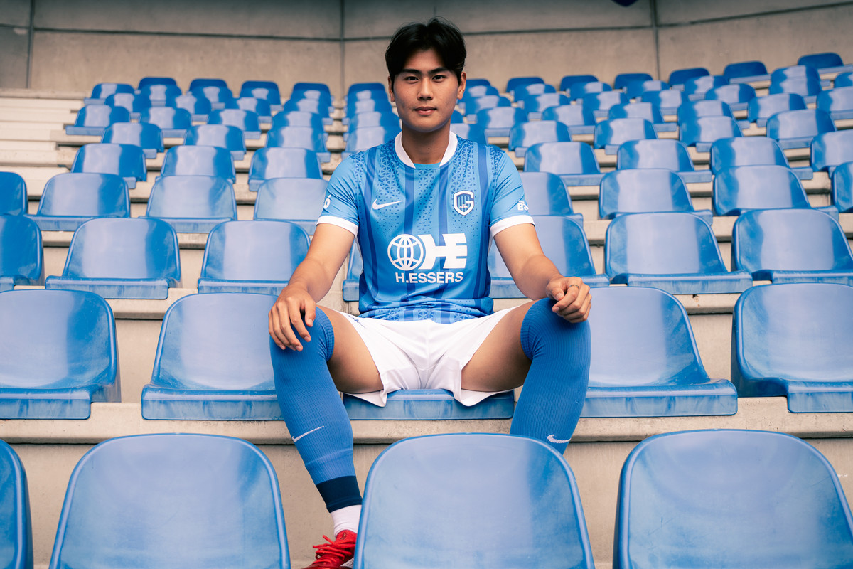 Verdediger Min-woo Kang (19) op huurbasis naar Jong Genk