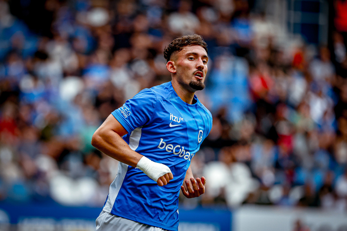 Andi Zeqiri trekt op huurbasis naar Standard