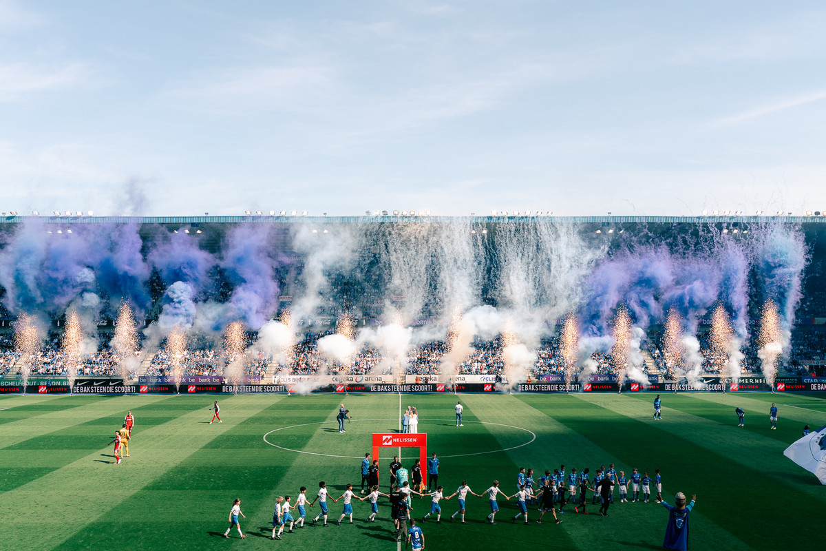 KRC Genk - STVV uitverkocht. Free your seat vanaf nu beschikbaar