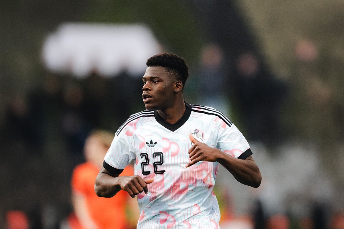 12 Genkse internationals