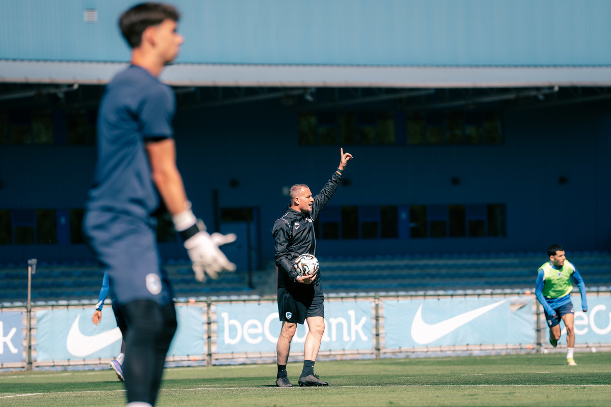 Nicky Hayen: “Vijf wedstrijden winnen betekent Europees voetbal”