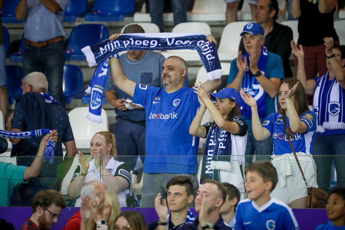 Zondagavond 21.00 uur: geen tijdstip voor een familieclub