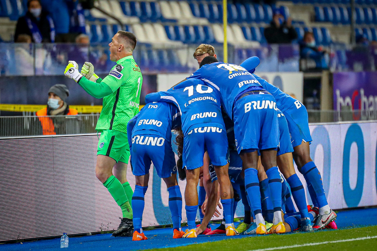 Felbevochten en verdiende zege tegen de leider: 2-1!