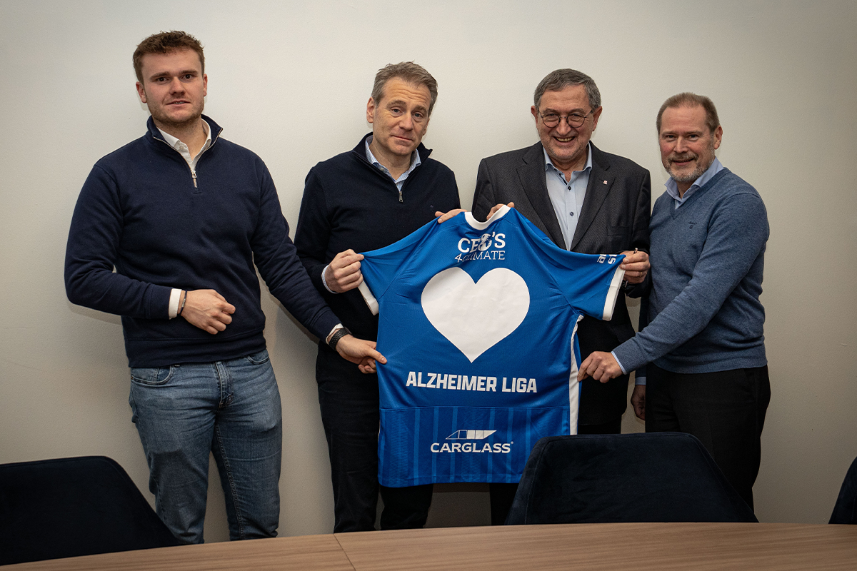 KRC Genk en Alzheimer Liga Vlaanderen maken (jong)dementie bespreekbaar