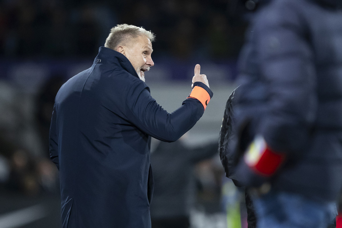 Thorsten Fink: "Wedstrijd vanaf eerste minuut onder controle nemen"