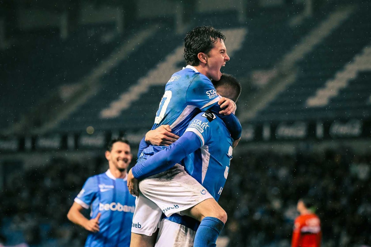 Konstantinos Karetsas tekent tot 2029 bij KRC Genk