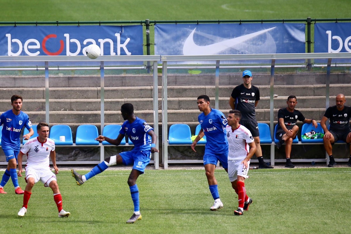Mix van A-kern en beloften wint van RWDM