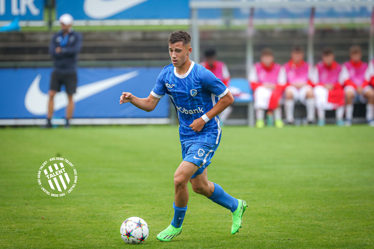 Contractverlenging voor Cedric Nuozzi (16)