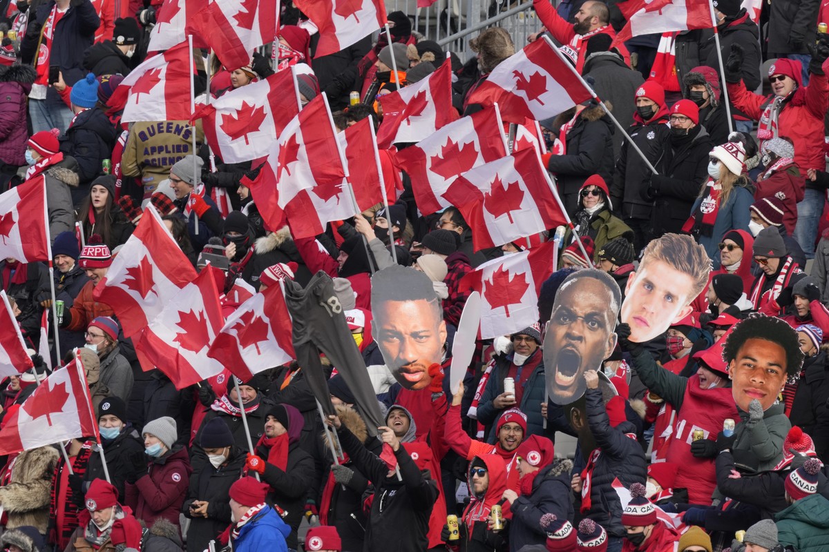 Iké Ugbo invaller in cruciale derbywinst voor Canada