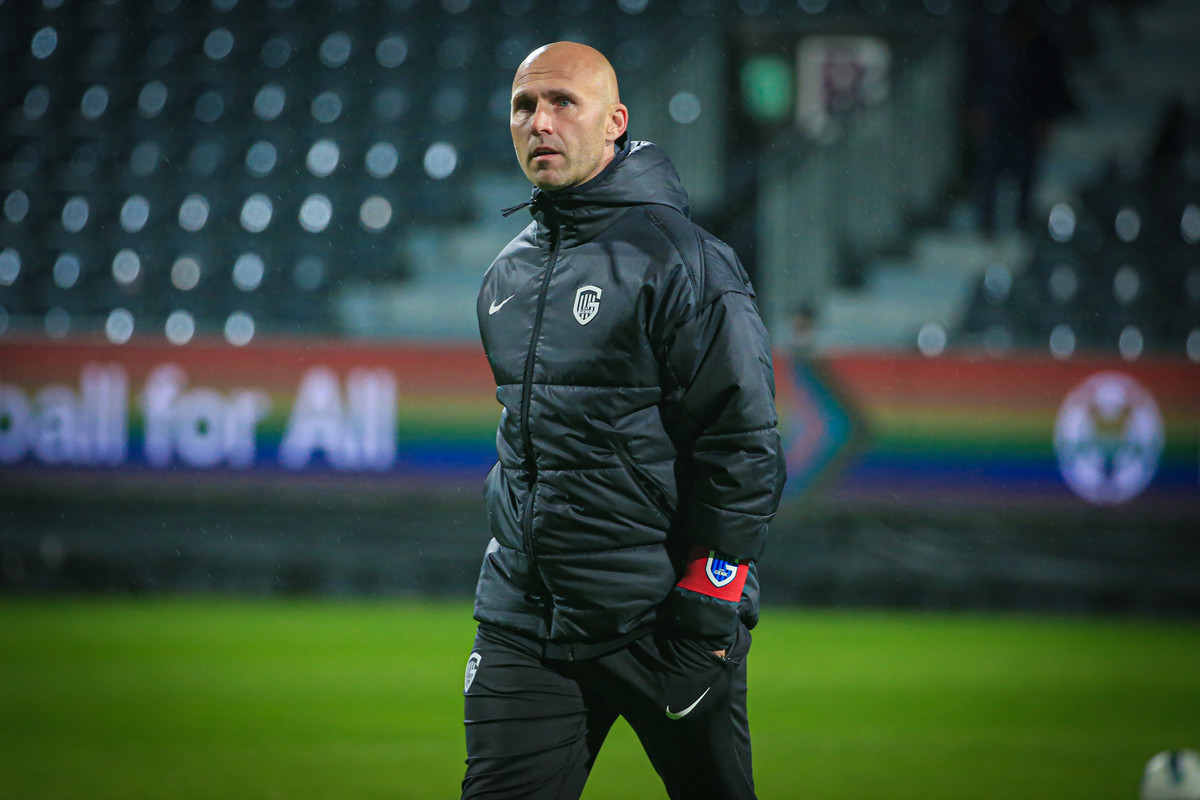 Jong Genk neemt afscheid van coach Thomas Buffel