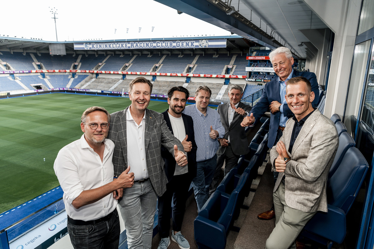 ITZU-vlinder nestelt zich tot 2025 op shirt KRC Genk