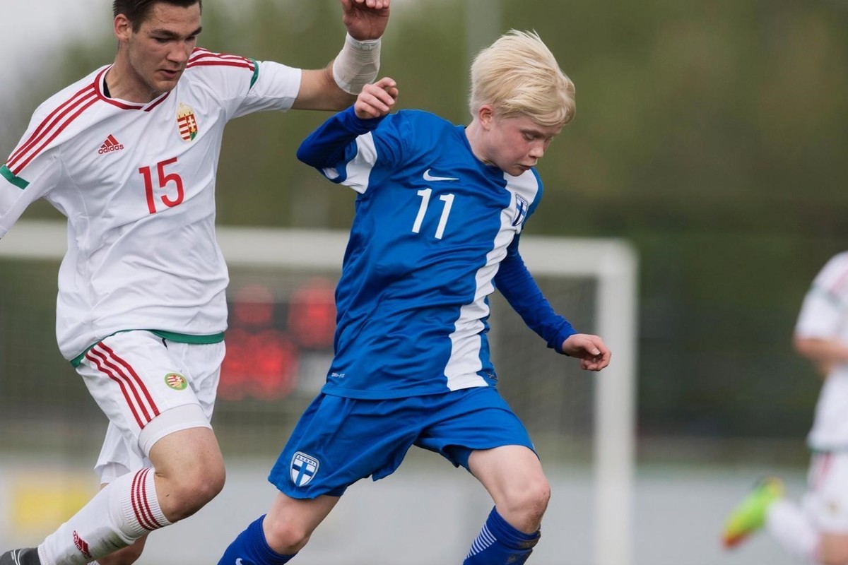 Eerste contract voor Marius Könkkölä