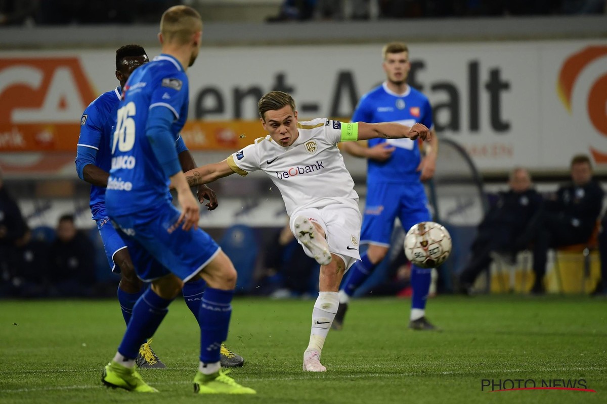 Drie levensbelangrijke punten : Genk wint met 0 - 1 in Gent.