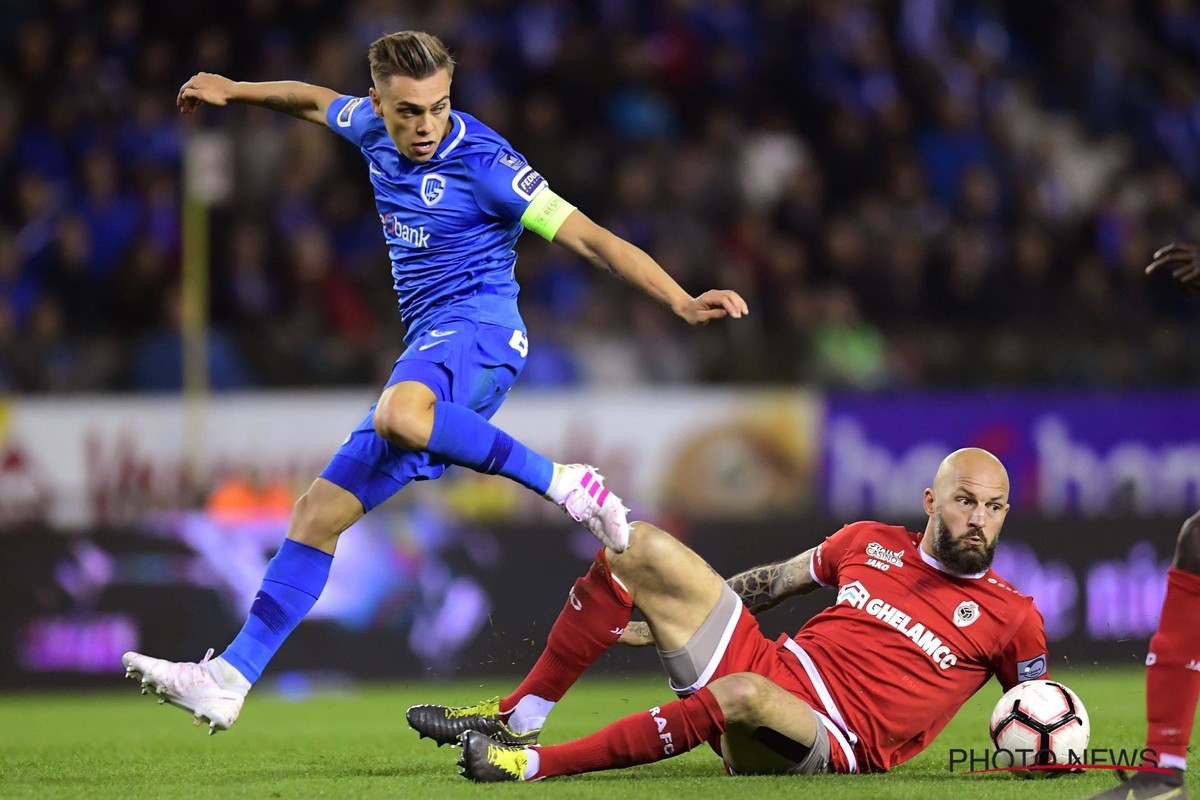 Sprekende 4 - 0 zege tegen Antwerp.