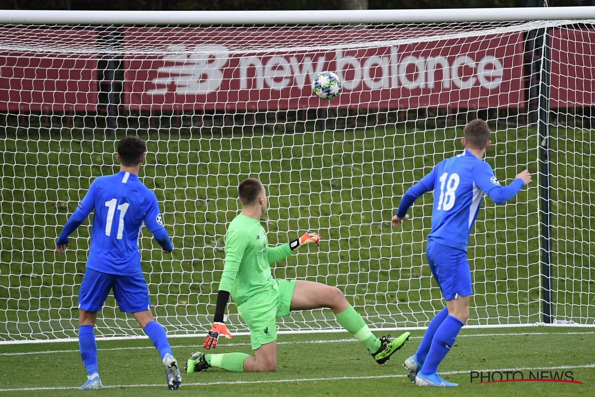 Doelpunt in blessuretijd bezorgt beloften 0 - 1 winst in Liverpool