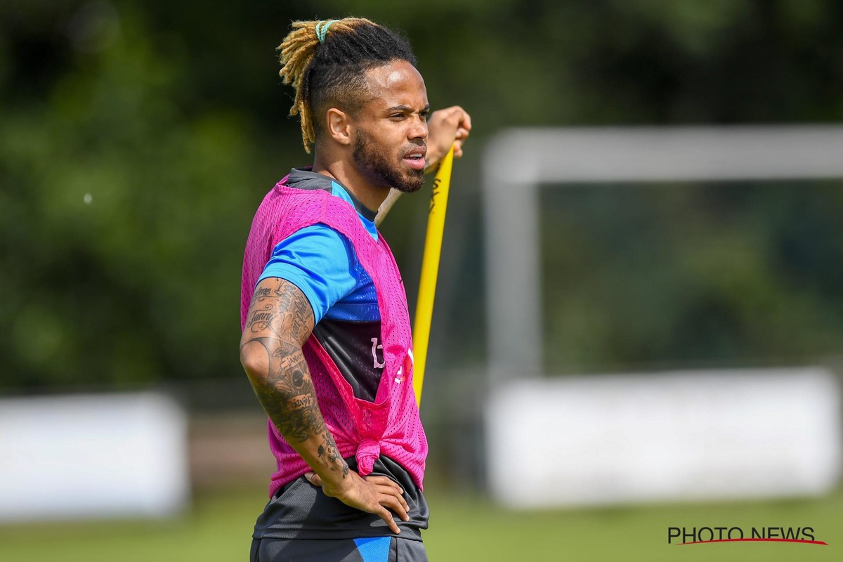 Theo Bongonda mist seizoensopener door positieve coronatest