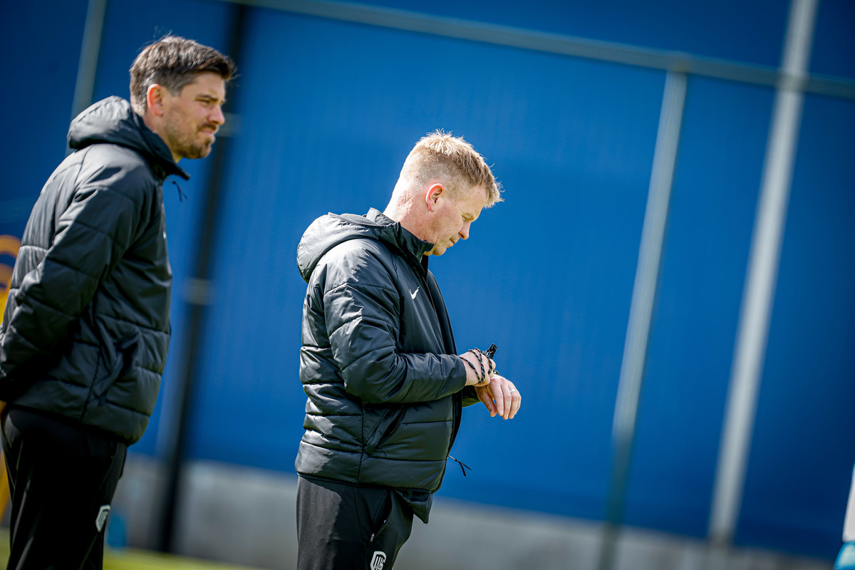 Met opgeheven hoofd richting Cercle