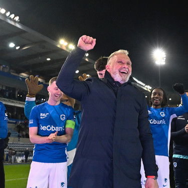 Genk's head coach Thorsten Fink celebrates after winning a soccer match between KRC Genk and Union Saint-Gilloise, Saturday 15 March 2025 in Genk, on day 30 of the 2024-2025 season of the 'Jupiler Pro League' first division of the Belgian championship. BELGA PHOTO JOHAN EYCKENS