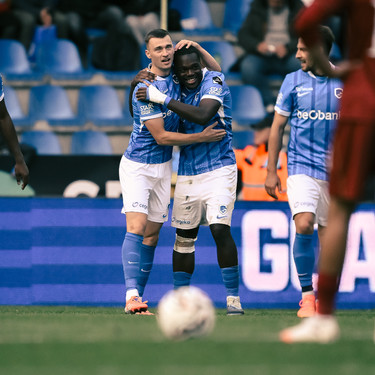 Genk's Bryan Heynen and Genk's Ken Nkuba celebrate after scoring during a soccer match between KRC Genk and FCV Dender EH, Sunday 05 October 2025 in Genk, a game of day 10 of the 2025-2026 'Jupiler Pro League' first division of the Belgian championship. BELGA PHOTO JOHAN EYCKENS