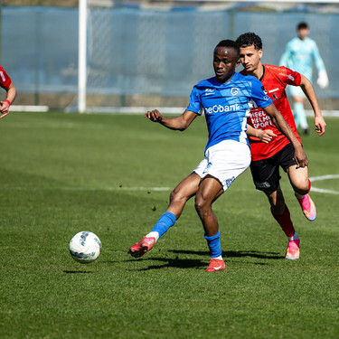 Voetbal: KRC Genk - Helmond - Yira Sor