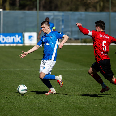 Voetbal: KRC Genk - Helmond - Jarne Steuckers