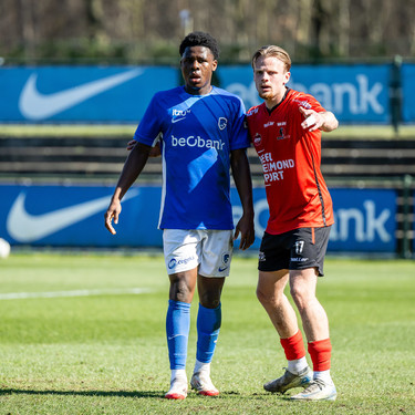 Voetbal: KRC Genk - Helmond