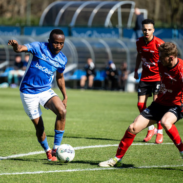 Voetbal: KRC Genk - Helmond - Yira Sor