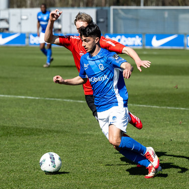 Voetbal: KRC Genk - Helmond - Luca Oyen