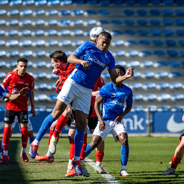 Voetbal: KRC Genk - Helmond - Adrián Palacios