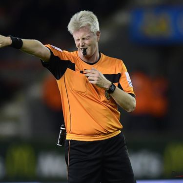 Royal Excel Mouscron v KRC Genk : Jupiler Pro League