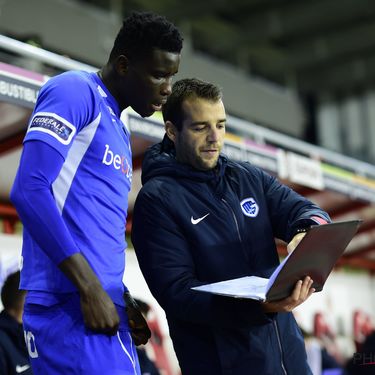 Royal Excel Mouscron v KRC Genk : Jupiler Pro League