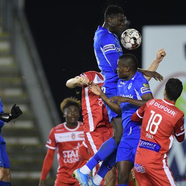 Royal Excel Mouscron v KRC Genk : Jupiler Pro League