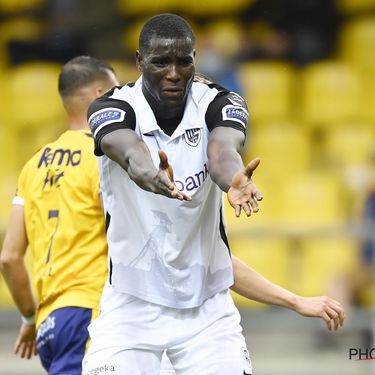 Waasland Beveren v KRC Genk : Jupiler Pro League