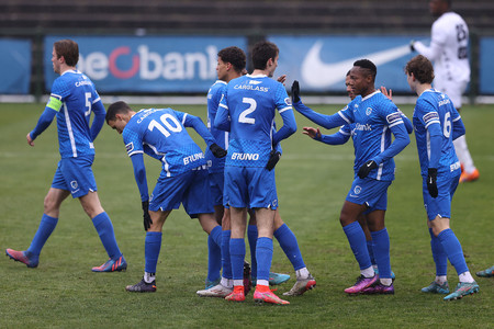 Beloften maken opnieuw indruk: 5-0 tegen Charleroi