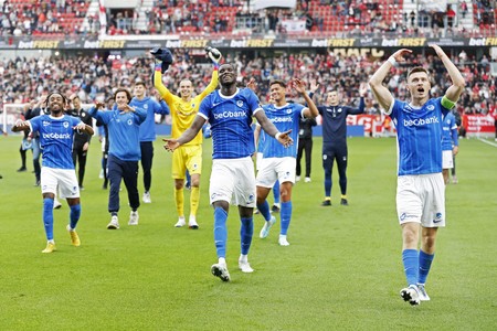De Bosuil is black and blue: a 3-1 victory in Antwerp!